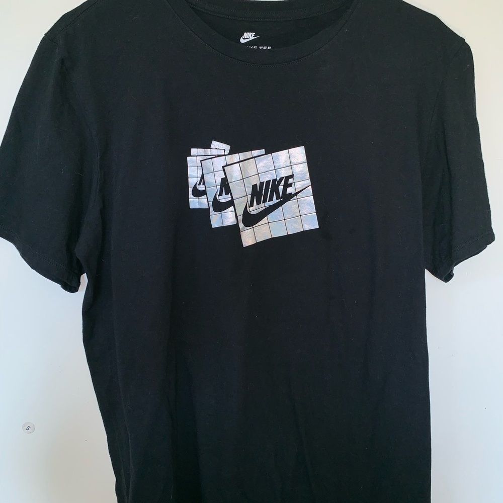 Nike holographic tee